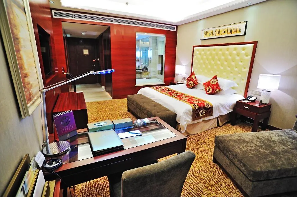 New Century Grand Hotel Luohe